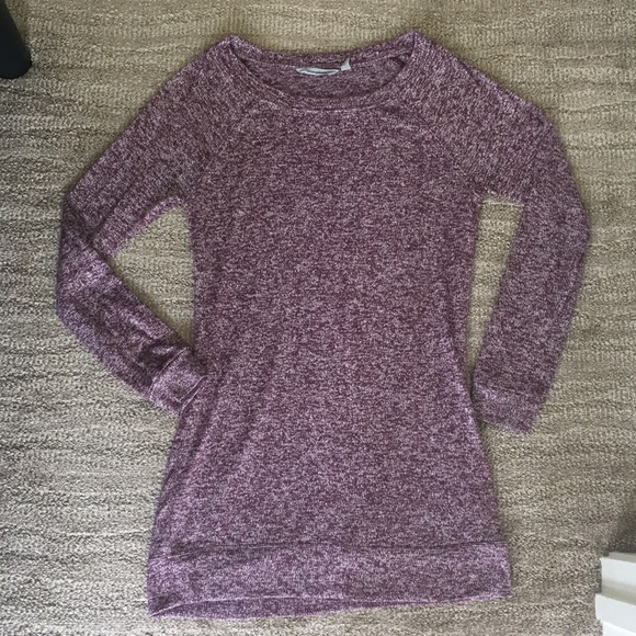 Athleta Tops - Athleta long sleeve tee